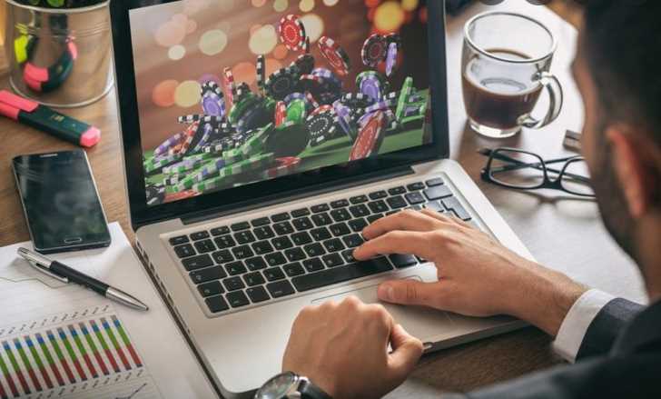 How To Protect Your Finances When Playing Online Casino Games
