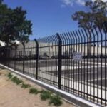 Describe about Fencewright and GARRISON FENCING FEATURES