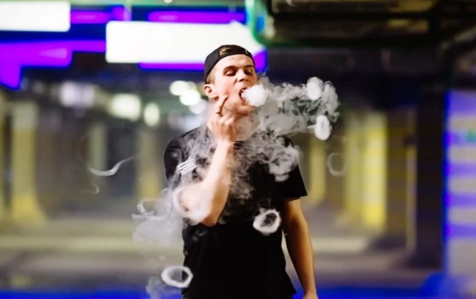 What Are The Different Types Of Vape Tricks?